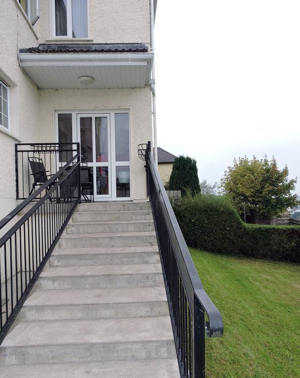 موناغان The Meadows Bed And Breakfast المظهر الخارجي الصورة